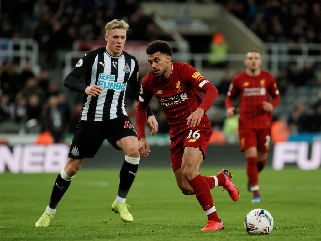 利物浦无缘联赛杯卫冕,41年魔咒延续首负纽卡! 此次比赛并非普通的失利,利物浦不仅错失晋